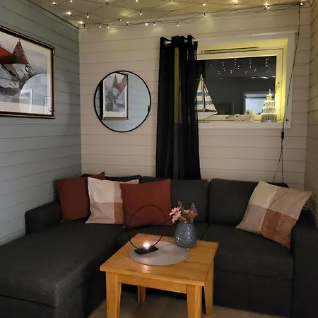 Cozy Close To Nature, Kvaloya. Apartment Kvaloya